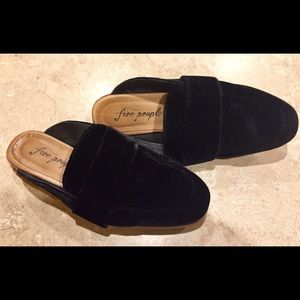 Free People Women’s Black Velvet Mules Sz 37